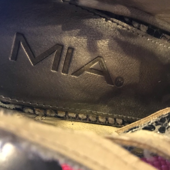 Snake Skin MIA Open Toe Heels! - Picture 4 of 4